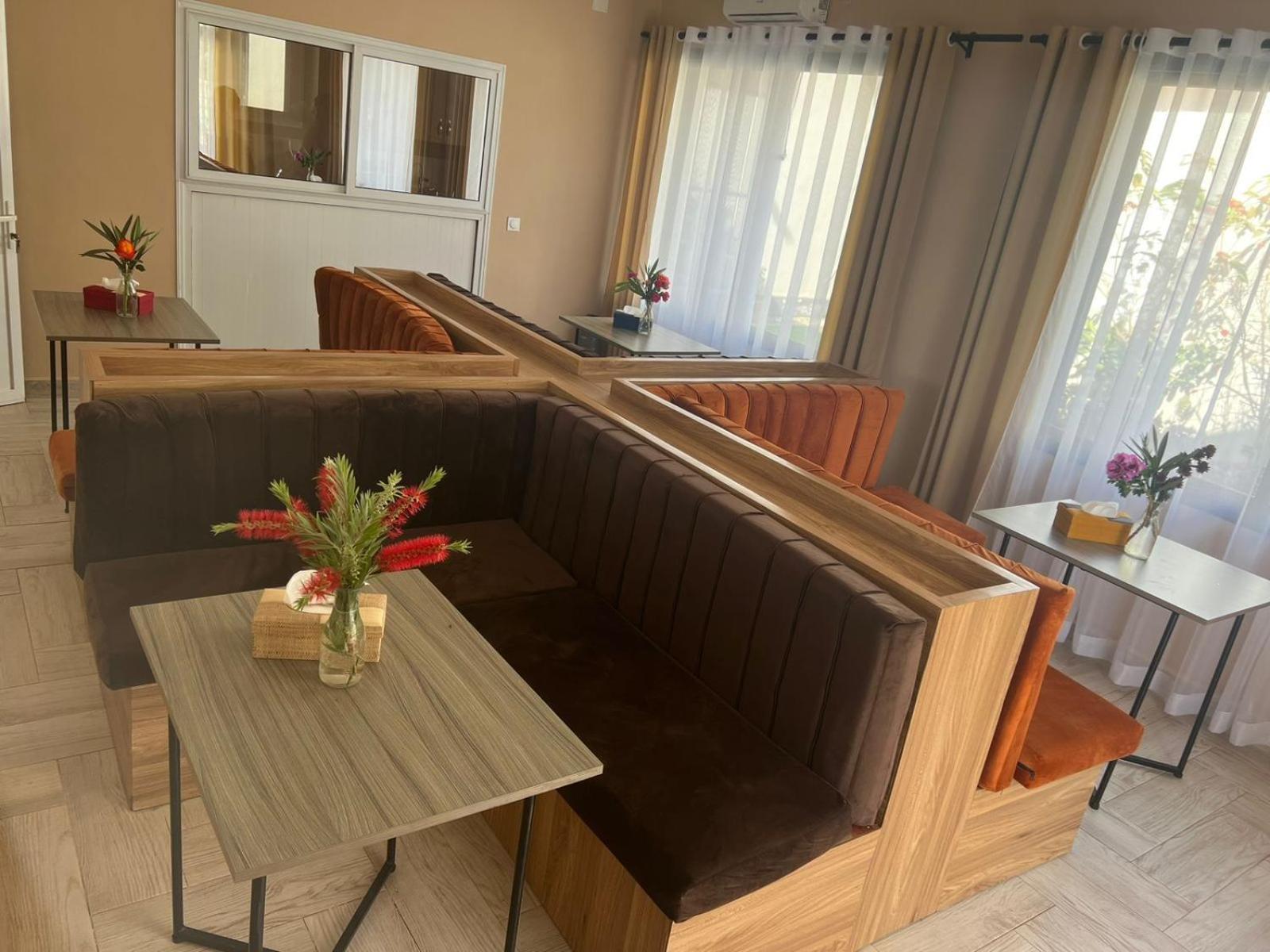 Guest House Nohfy أنتاناناريفو المظهر الخارجي الصورة